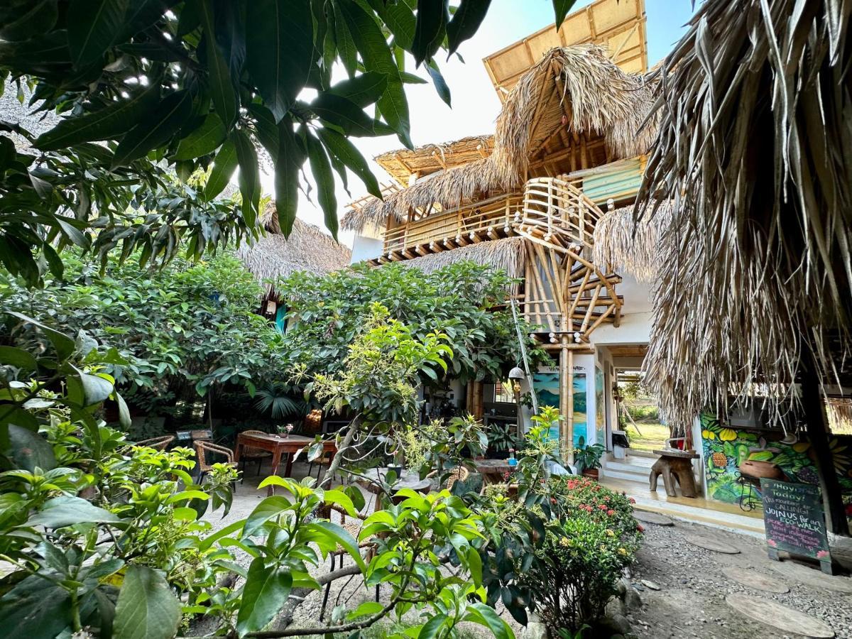 Bella Flor Hostel بالومينو المظهر الخارجي الصورة