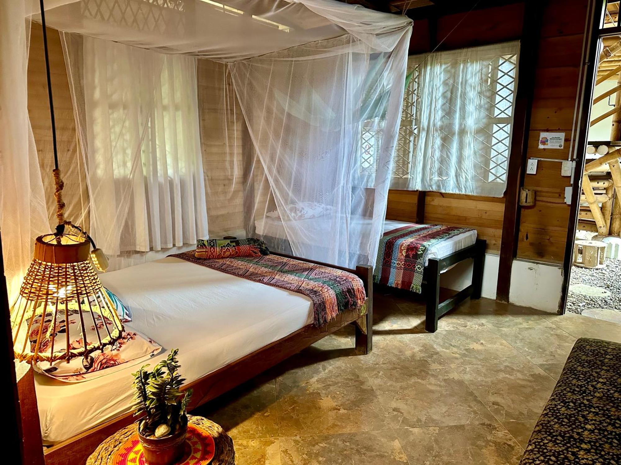 Bella Flor Hostel بالومينو المظهر الخارجي الصورة