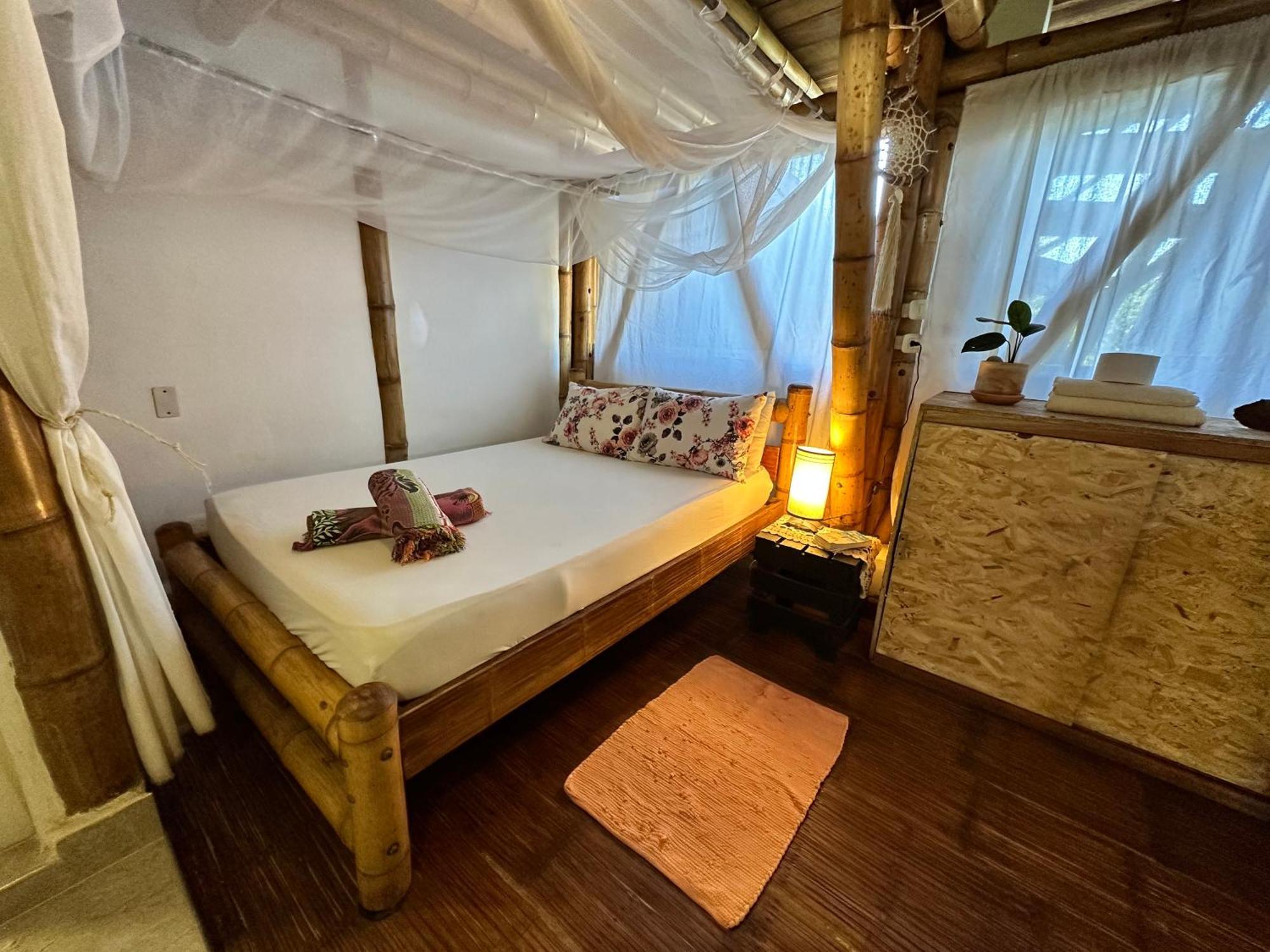 Bella Flor Hostel بالومينو المظهر الخارجي الصورة