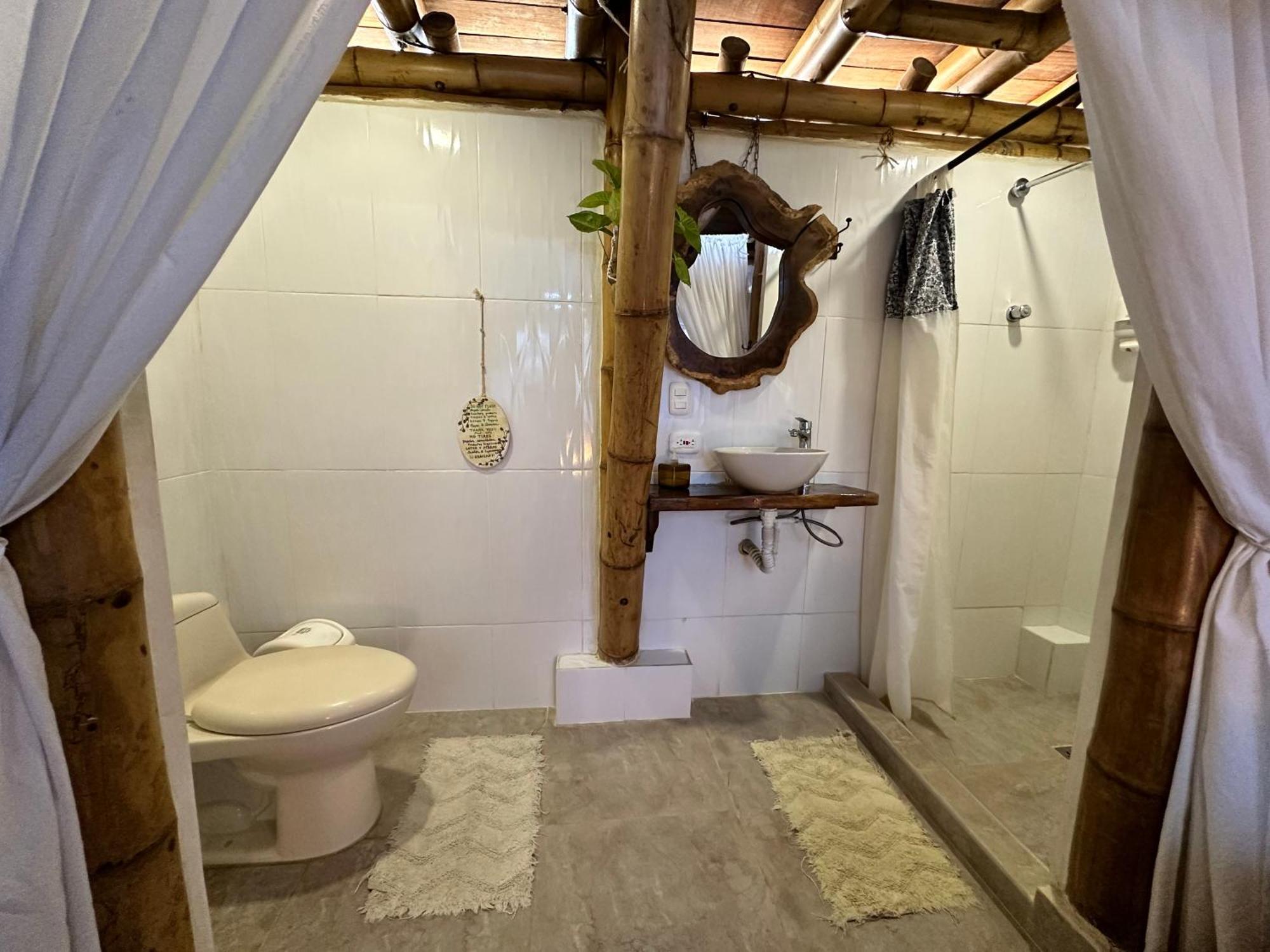 Bella Flor Hostel بالومينو المظهر الخارجي الصورة