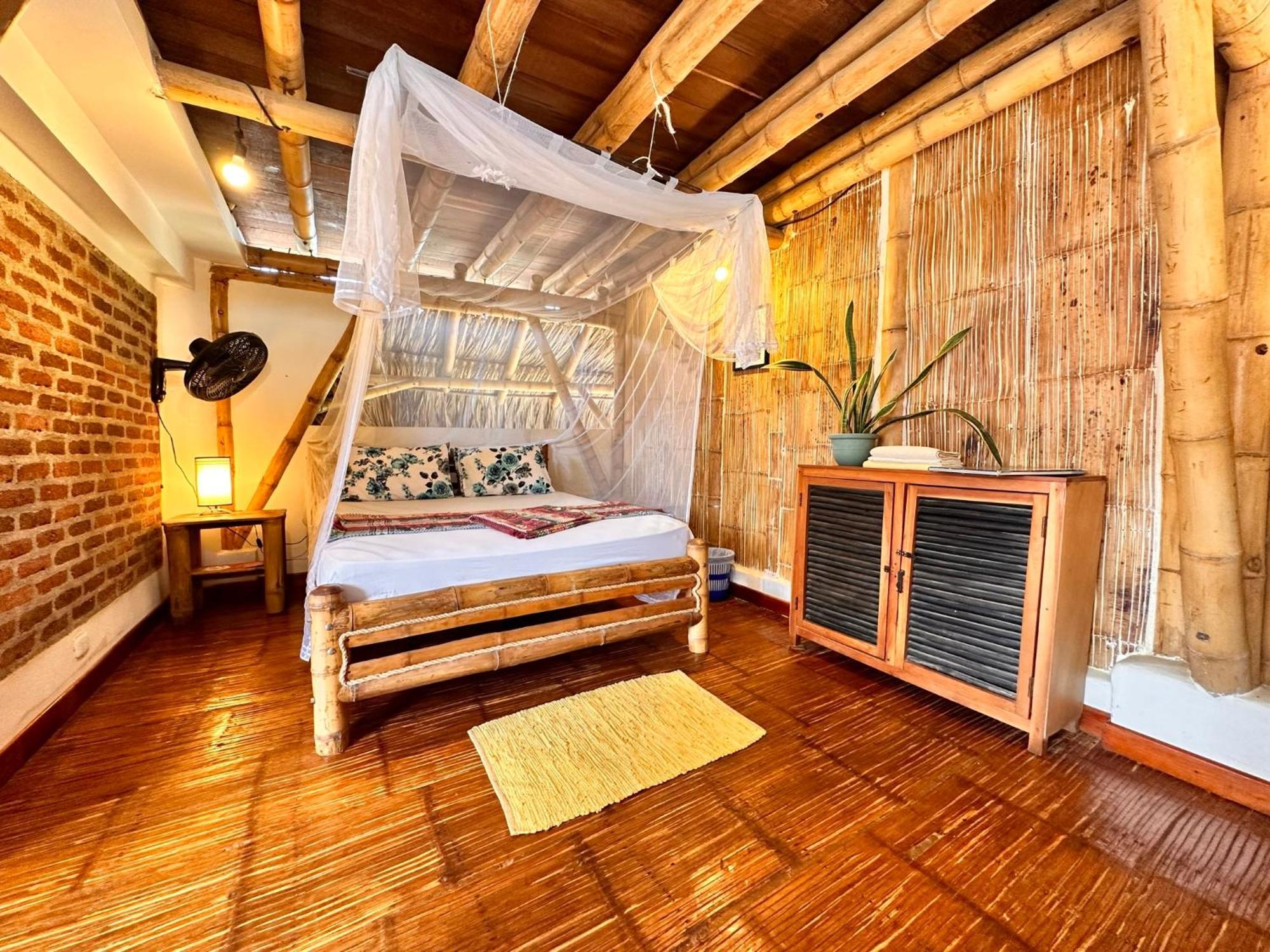 Bella Flor Hostel بالومينو المظهر الخارجي الصورة